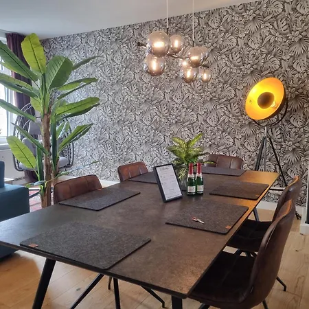 Maremar - Style-loft Am Ferberturm - 2 Schlafzimmer - Luxus Boxspringbett - Arbeitsplaetze - Highspeed Wlan