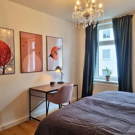 아파트 Maremar - Style-loft Am Ferberturm - 2 Schlafzimmer - Luxus Boxspringbett - Arbeitsplaetze - Highspeed Wlan 게라