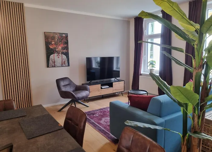 Apartament Maremar - Style-loft Am Ferberturm - 2 Schlafzimmer - Luxus Boxspringbett - Arbeitsplaetze - Highspeed Wlan Gera