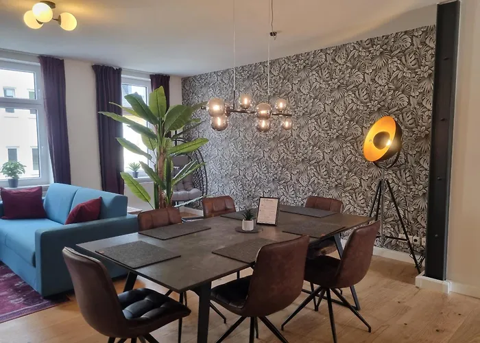 Maremar - Style-loft Am Ferberturm - 2 Schlafzimmer - Luxus Boxspringbett - Arbeitsplaetze - Highspeed Wlan * Gera