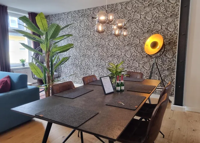 Maremar - Style-loft Am Ferberturm - 2 Schlafzimmer - Luxus Boxspringbett - Arbeitsplaetze - Highspeed Wlan