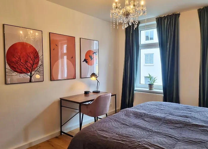 아파트 Maremar - Style-loft Am Ferberturm - 2 Schlafzimmer - Luxus Boxspringbett - Arbeitsplaetze - Highspeed Wlan 게라